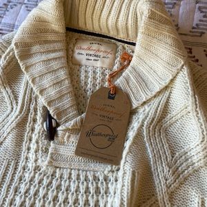 Waterproof Vintage men’s cozy winter sweater
